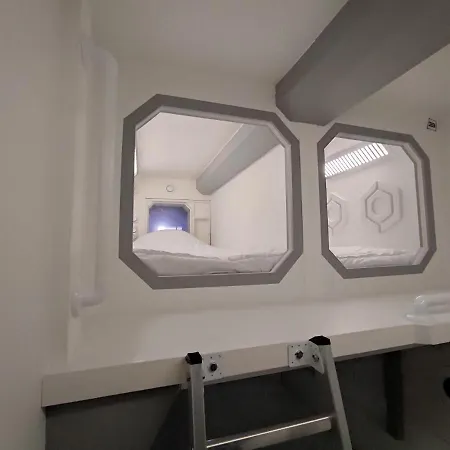 Space Lodge, Vaisseau Spatial - Jeu Type Escape Game *