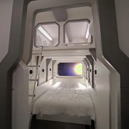 Space Lodge, Vaisseau Spatial - Jeu Type Escape Game *