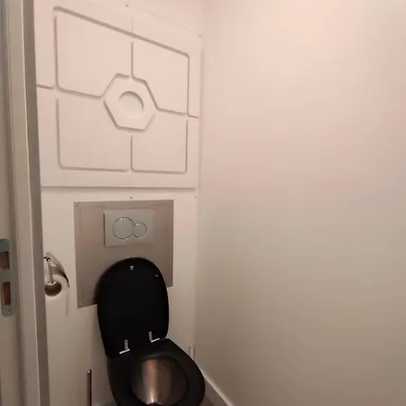 Space Lodge, Vaisseau Spatial - Jeu Type Escape Game Appartement Lisieux