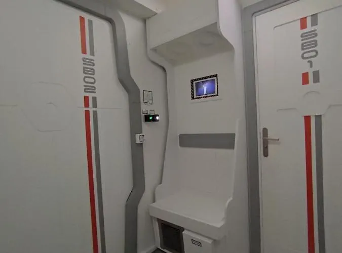 Space Lodge, Vaisseau Spatial - Jeu Type Escape Game * Lisieux