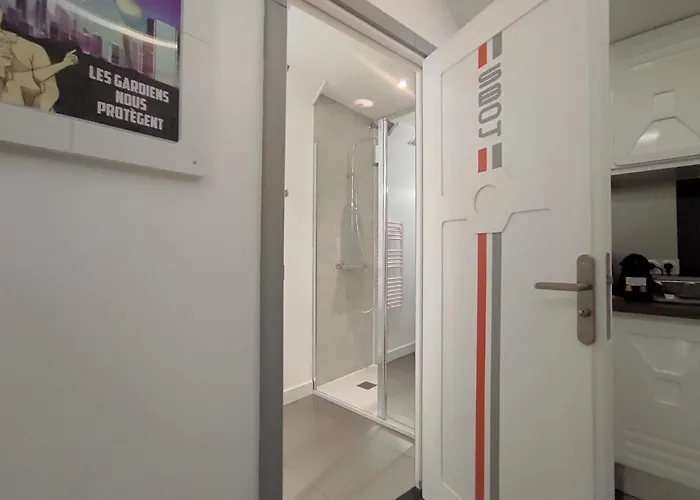 Space Lodge, Vaisseau Spatial - Jeu Type Escape Game *