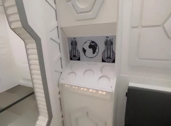 Space Lodge, Vaisseau Spatial - Jeu Type Escape Game * Lisieux